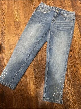 Women’s Blue Studded Ankle Jeans Capris
